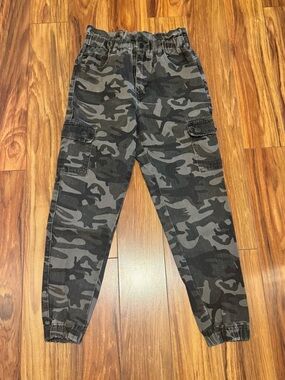 KanCan Gray Green & Black Camo Cargo Joggers